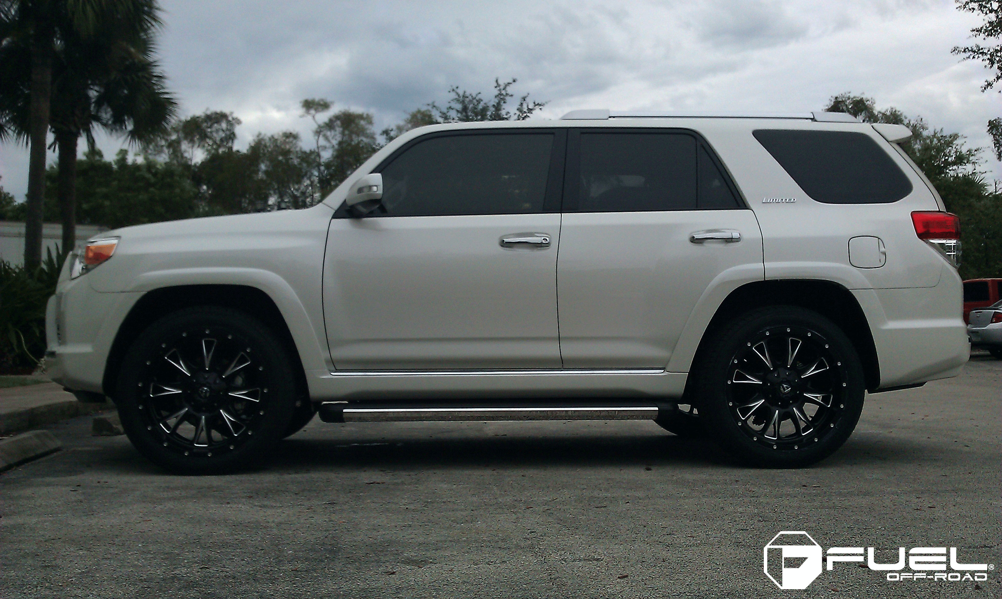 Toyota 4 Runner Throttle - D513 Gallery - Fuel Off-Road Wheels